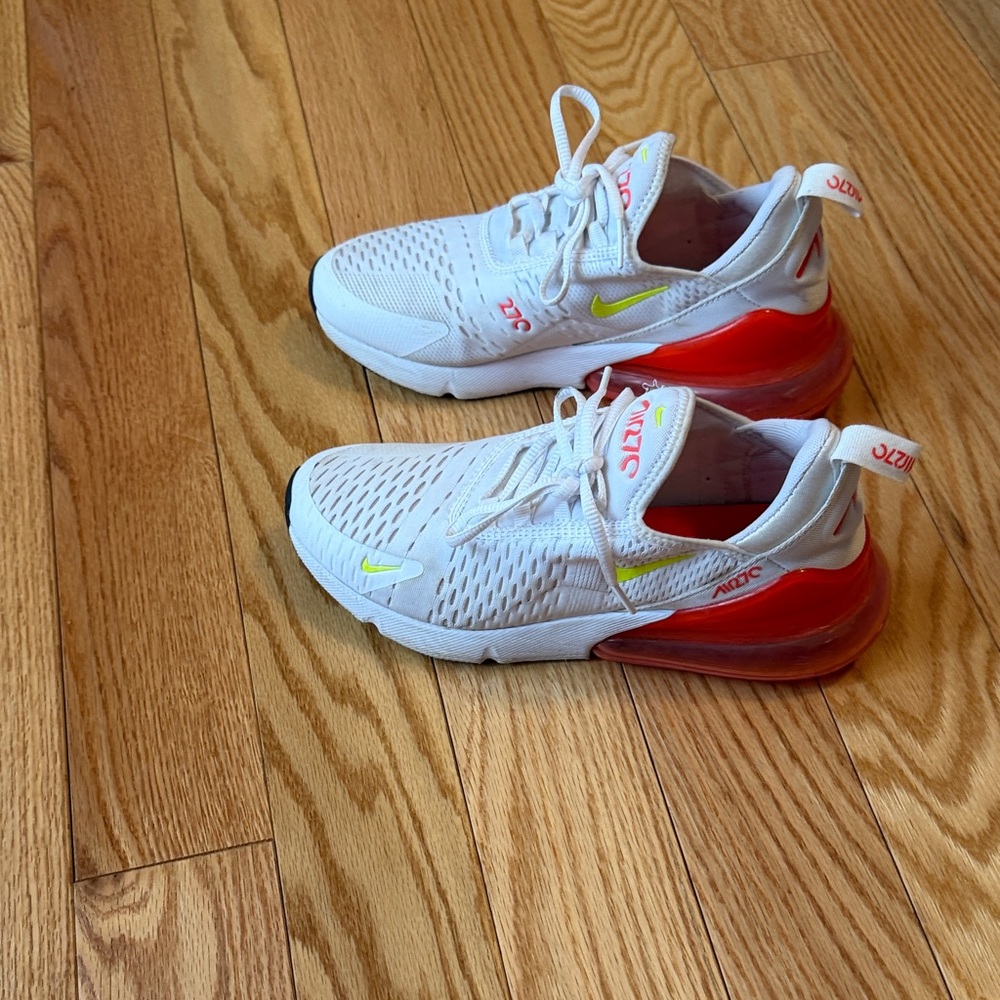 Nike Air Max 270